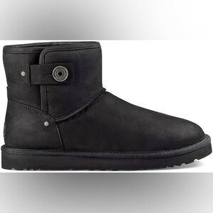 UGG Men’s Black M Beni Fleece Lined Snow Boots
